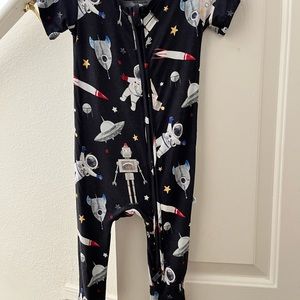 Little Bum Bums 9-12 months short sleeve bamboo romper